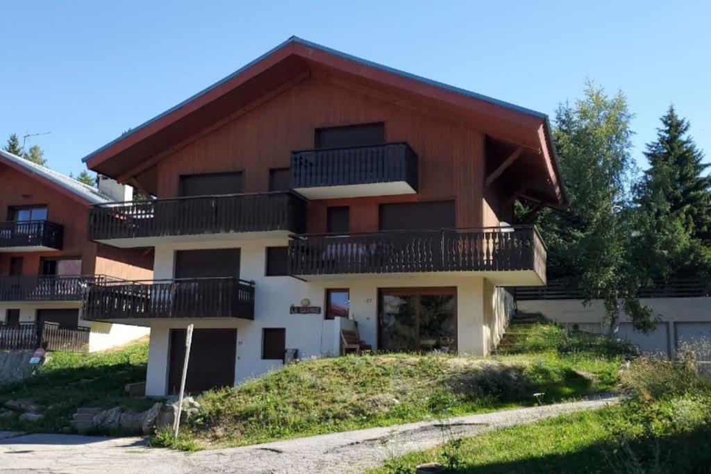 La Grange De La Foret Apartment *